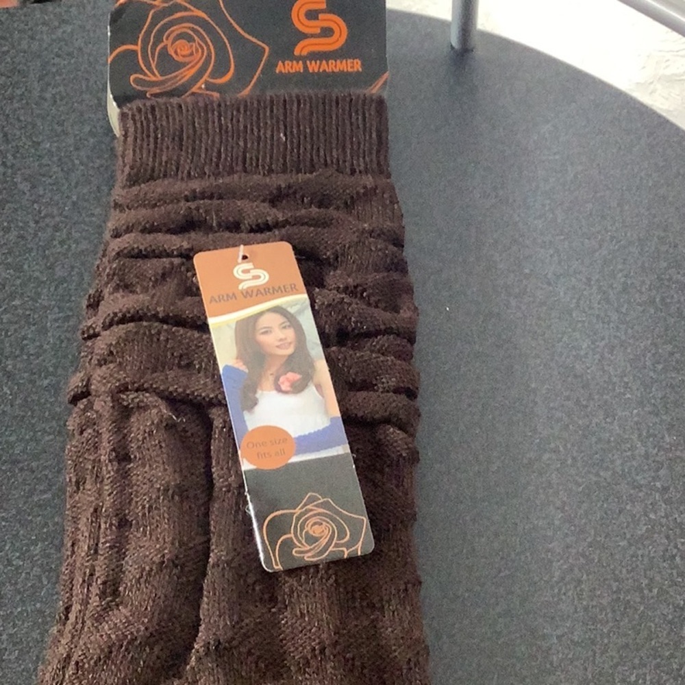 Arm Warmers - NEW - One Size fits all - nice brown textured knit - 4% Spandex - Picture 2 of 6